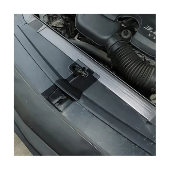 Черная накладка для защиты замка капота двигателя на 2009-2021 годы